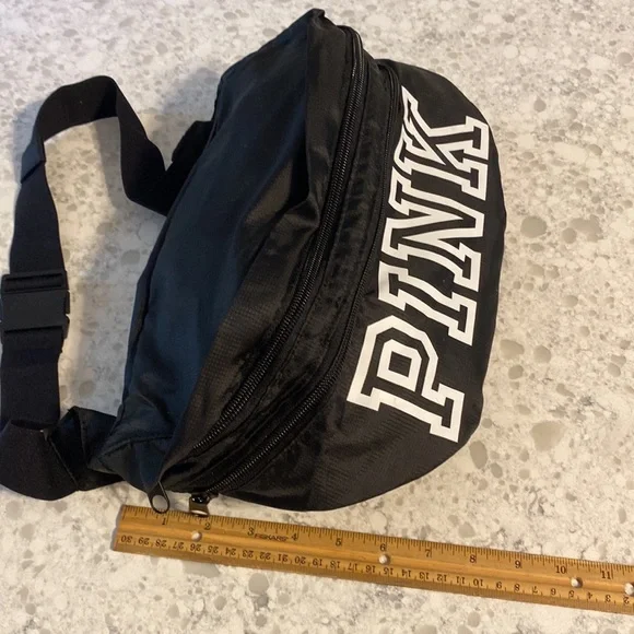 SALE NWOT large convertible PINK Victorias Secret belt bag-converts to back sack - Picture 9 of 16